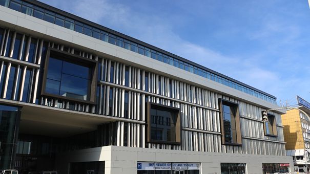 Fassade des Stadtfenster in Duisburg